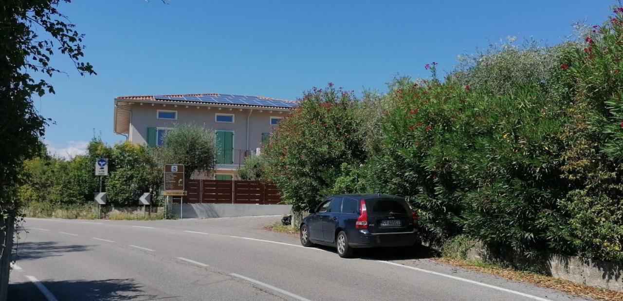 Bilocale Papavero, Magnolia O Girasole San Felice del Benaco Exteriér fotografie